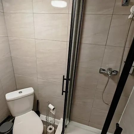 Cozy Studio With Netflix & Chill & Parking Enfield Exterior photo