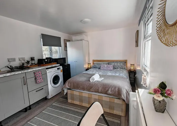 Cozy Studio With Netflix & Chill & Parking