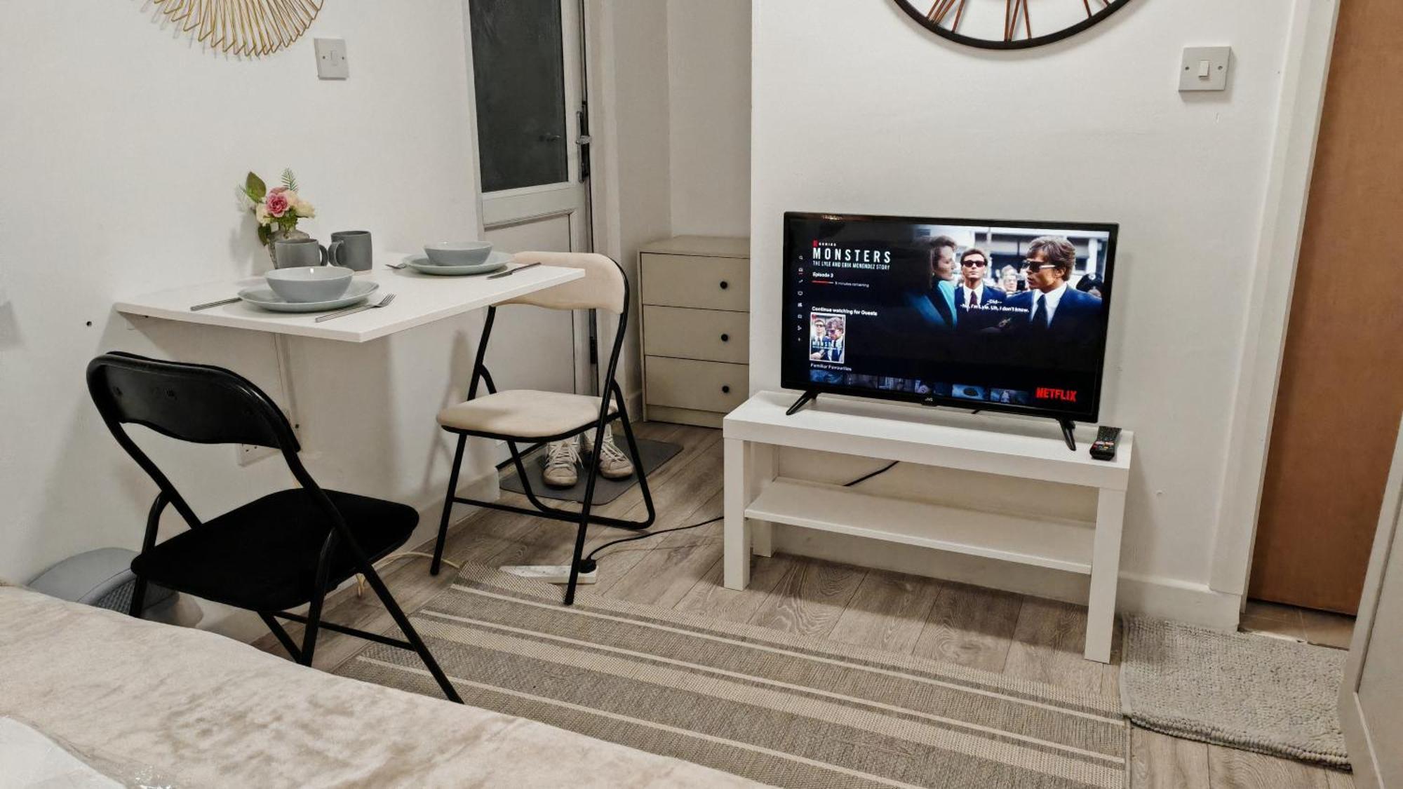 Holiday home Cozy With Netflix & Chill & Parking *